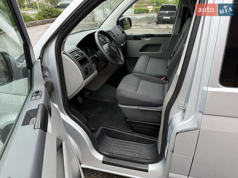 Мінівен Volkswagen Transporter 2016 в Кременці
