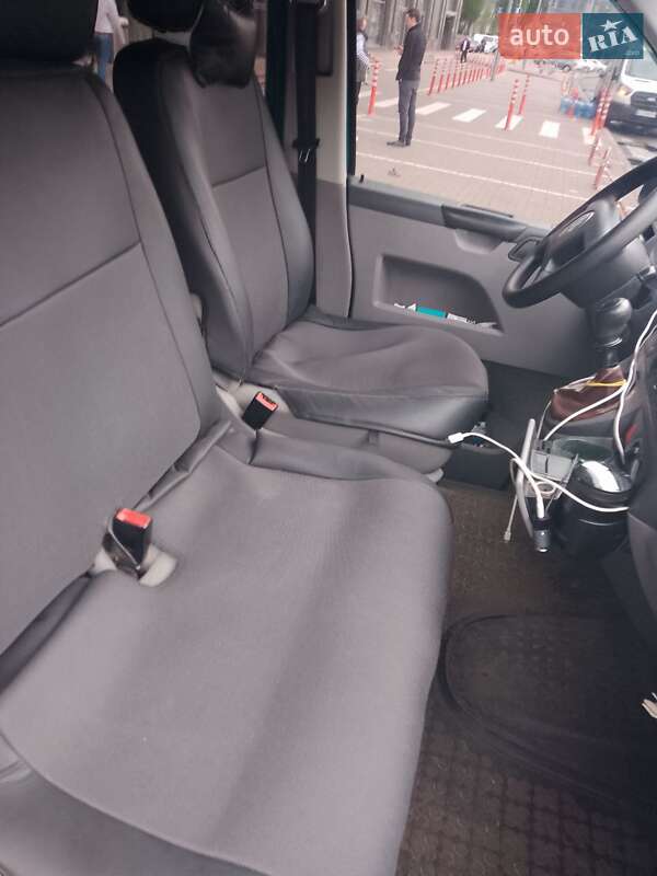 Мінівен Volkswagen Transporter 2006 в Києві