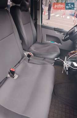 Минивэн Volkswagen Transporter 2006 в 