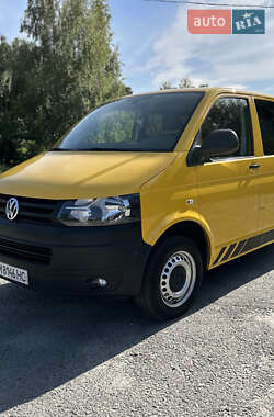 Минивэн Volkswagen Transporter 2013 в 