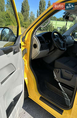 Минивэн Volkswagen Transporter 2013 в 