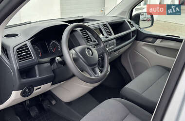 Грузовой фургон Volkswagen Transporter 2016 в 