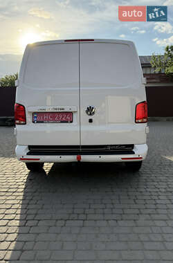 Грузовой фургон Volkswagen Transporter 2020 в 