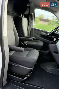 Грузовой фургон Volkswagen Transporter 2020 в 