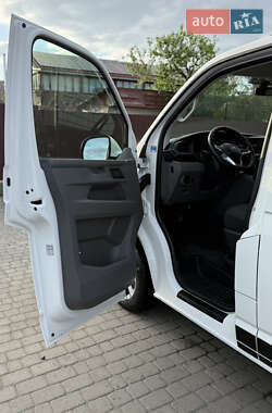 Грузовой фургон Volkswagen Transporter 2020 в 