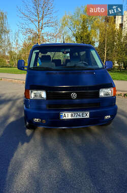 Минивэн Volkswagen Transporter 2000 в 