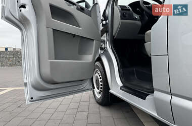 Минивэн Volkswagen Transporter 2013 в 