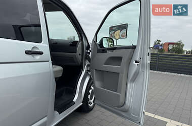 Минивэн Volkswagen Transporter 2013 в 