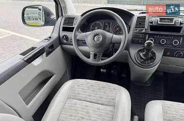 Минивэн Volkswagen Transporter 2013 в 