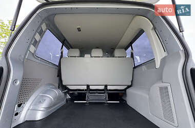 Минивэн Volkswagen Transporter 2013 в 