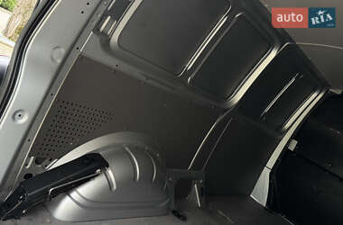 Грузовой фургон Volkswagen Transporter 2021 в 