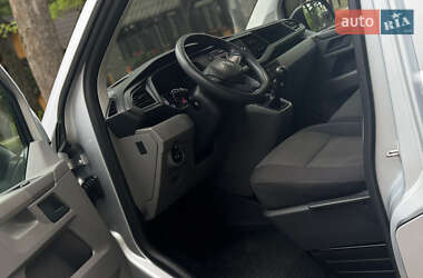 Грузовой фургон Volkswagen Transporter 2021 в 