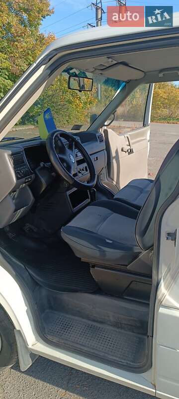 Минивэн Volkswagen Transporter 2001 в Владимире