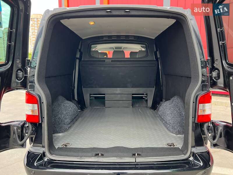 Мінівен Volkswagen Transporter 2012 в Києві