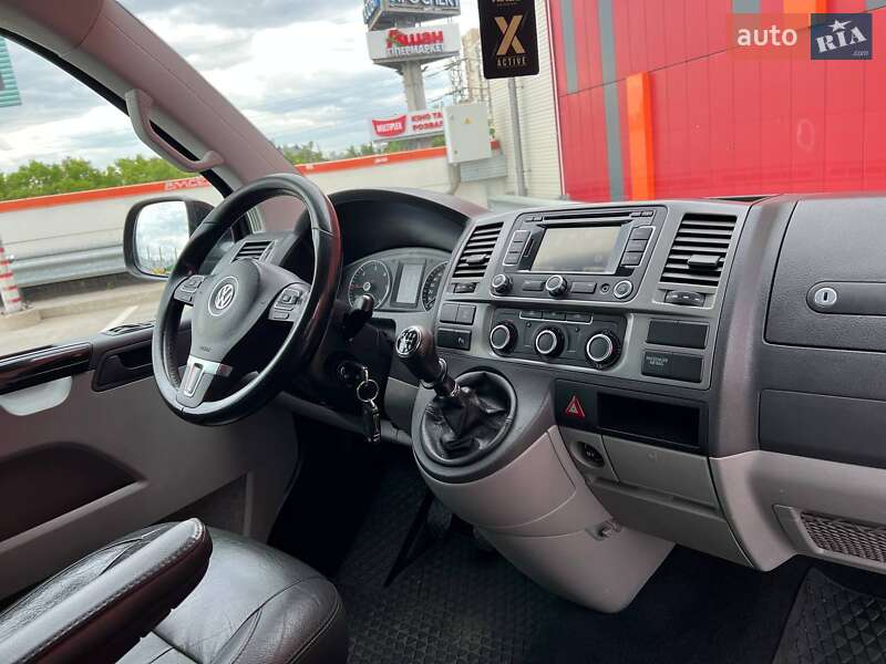 Мінівен Volkswagen Transporter 2012 в Києві