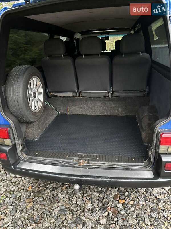 Минивэн Volkswagen Transporter 2001 в Яремче