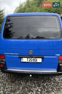 Минивэн Volkswagen Transporter 2001 в 