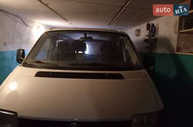 Минивэн Volkswagen Transporter 2000 в Киеве