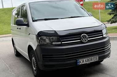 Вантажопасажирський фургон Volkswagen Transporter 2017 в Києві