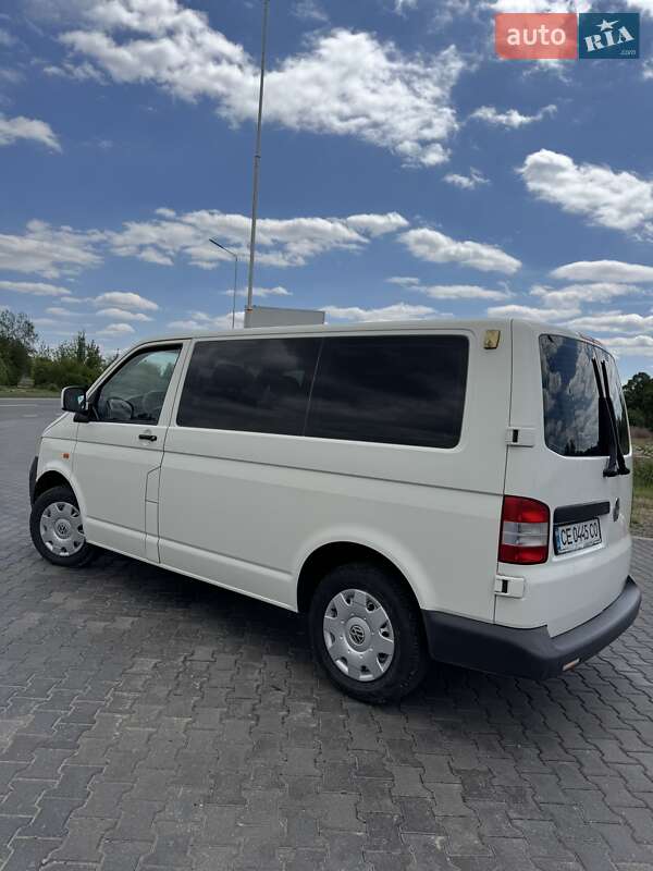 Минивэн Volkswagen Transporter 2005 в Черновцах
