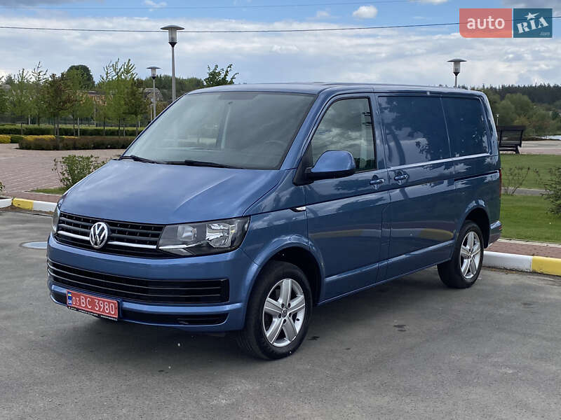 Грузовой фургон Volkswagen Transporter 2017 в Ирпене