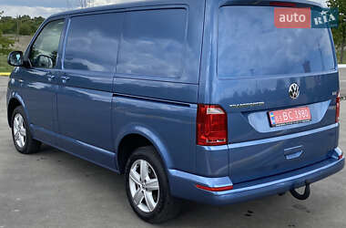 Грузовой фургон Volkswagen Transporter 2017 в 