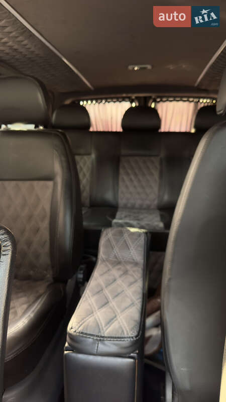 Мінівен Volkswagen Transporter 2008 в Києві