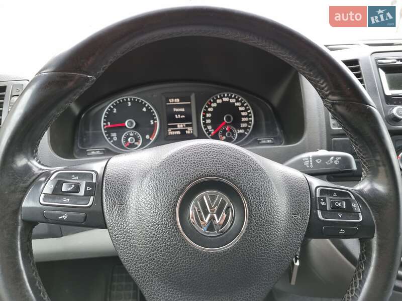Грузовой фургон Volkswagen Transporter 2015 в Ивано-Франковске
