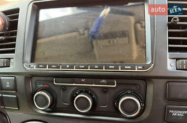 Мінівен Volkswagen Transporter 2010 в 