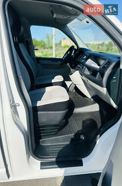 Вантажний фургон Volkswagen Transporter 2017 в 