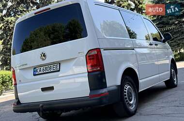 Грузопассажирский фургон Volkswagen Transporter 2017 в Каменском