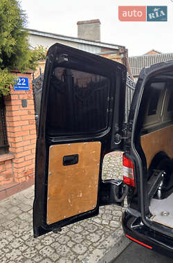 Мінівен Volkswagen Transporter 2012 в 