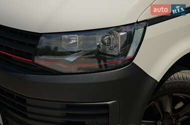 Минивэн Volkswagen Transporter 2016 в 