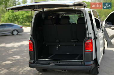Минивэн Volkswagen Transporter 2016 в 