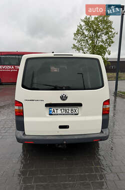 Грузовой фургон Volkswagen Transporter 2006 в 