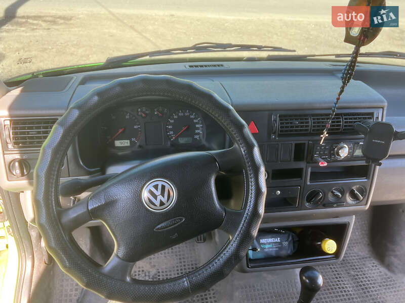 Минивэн Volkswagen Transporter 2001 в Черновцах