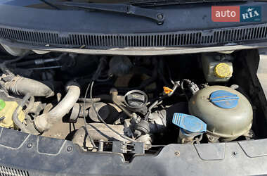 Мінівен Volkswagen Transporter 2006 в 
