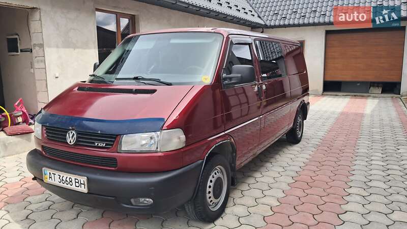 Минивэн Volkswagen Transporter 2000 в 