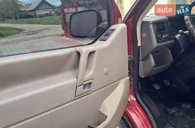 Минивэн Volkswagen Transporter 2000 в 