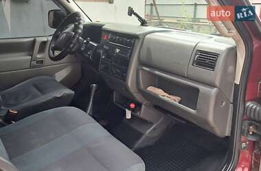 Минивэн Volkswagen Transporter 2000 в 