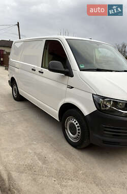 Вантажний фургон Volkswagen Transporter 2016 в Дрогобичі