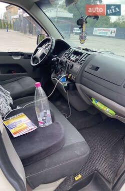 Минивэн Volkswagen Transporter 2004 в 