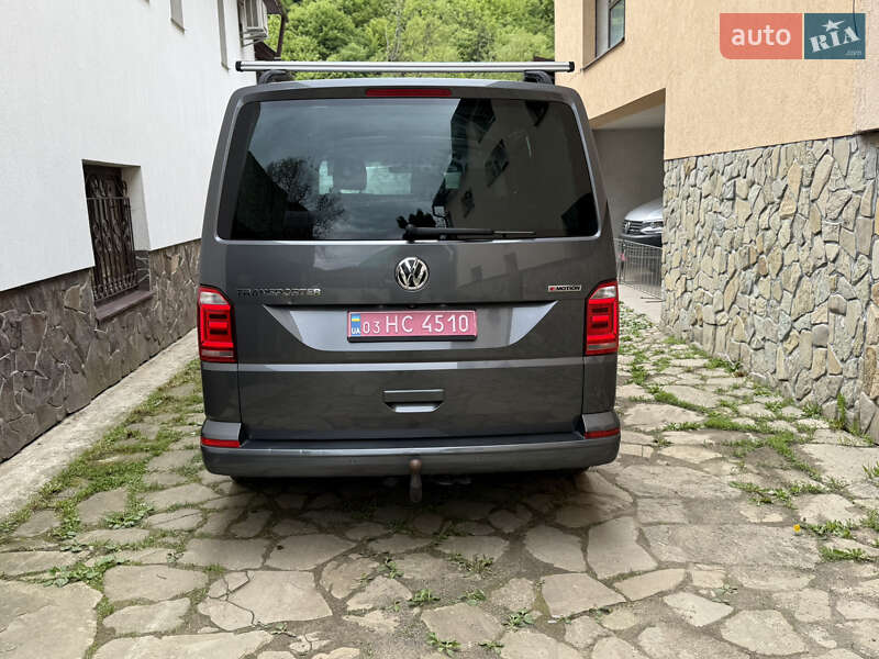 Вантажний фургон Volkswagen Transporter 2019 в Тячеві