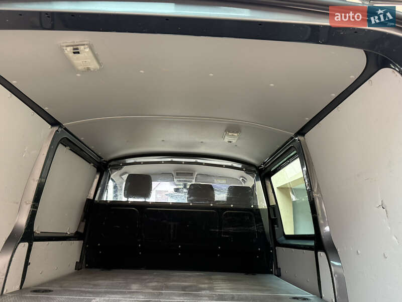 Вантажний фургон Volkswagen Transporter 2019 в Тячеві