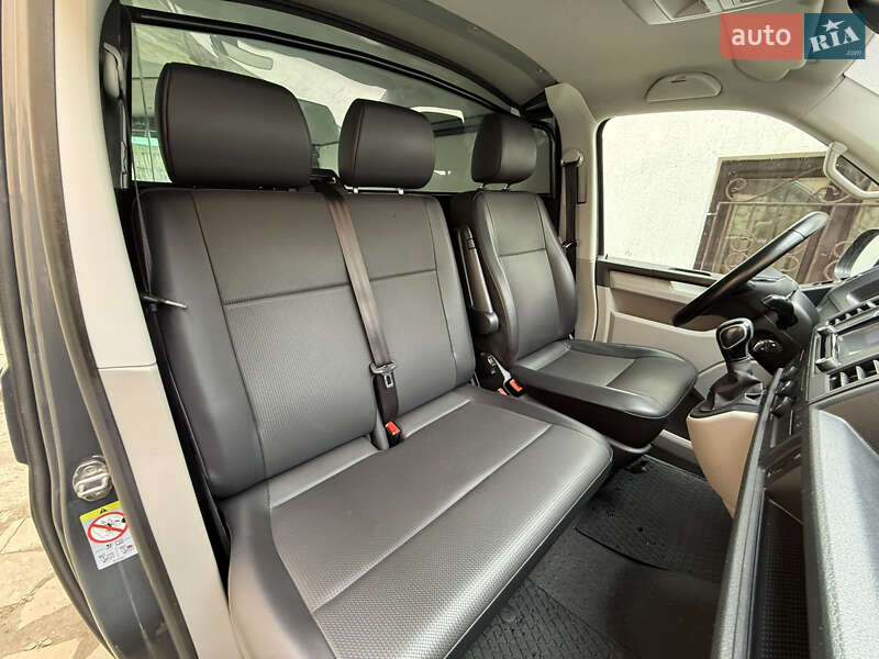 Вантажний фургон Volkswagen Transporter 2019 в Тячеві