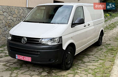 Минивэн Volkswagen Transporter 2015 в 
