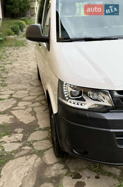 Минивэн Volkswagen Transporter 2015 в 