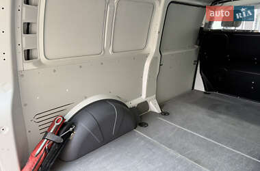 Минивэн Volkswagen Transporter 2015 в 