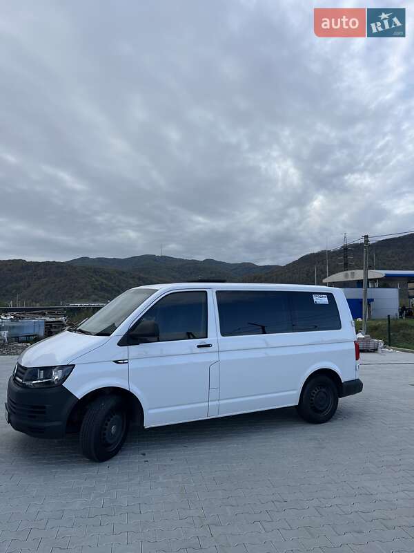 Мінівен Volkswagen Transporter 2016 в Хусті