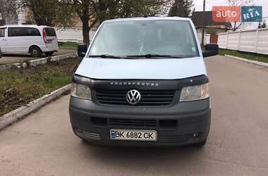 Мінівен Volkswagen Transporter 2005 в Рівному